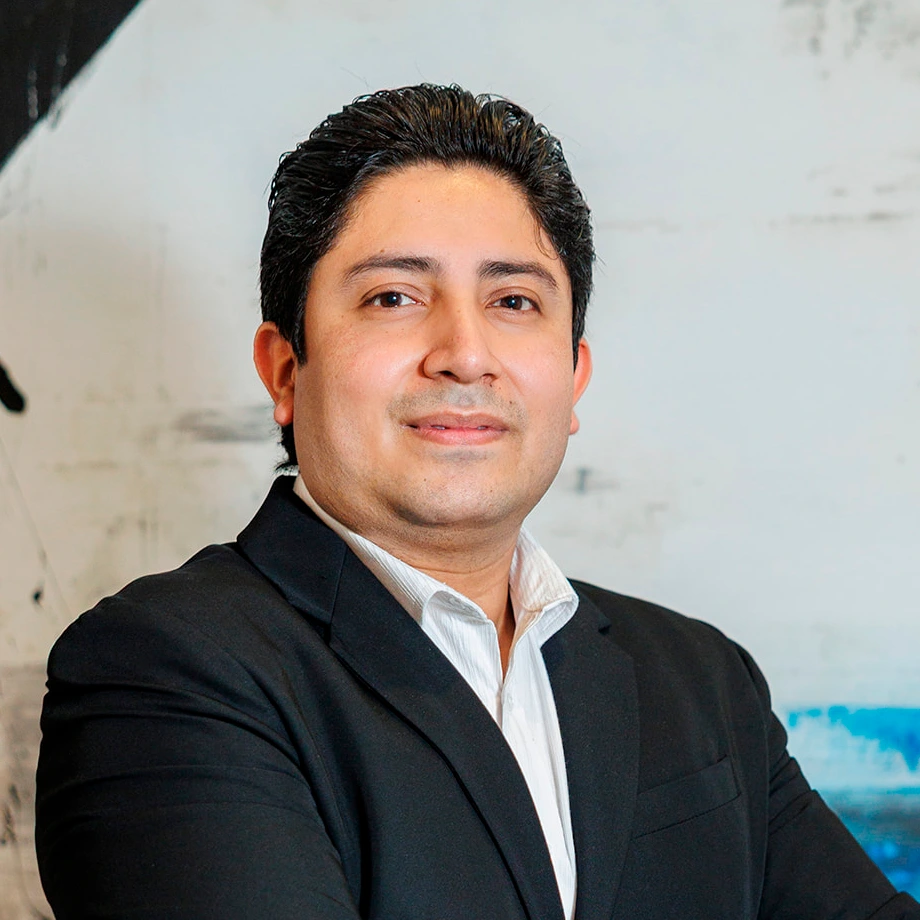 Alexander Flores